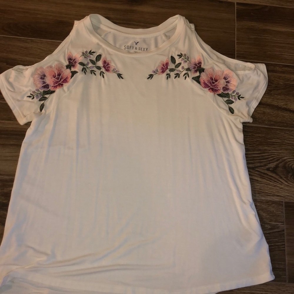 Shirt with Shoulder cutouts